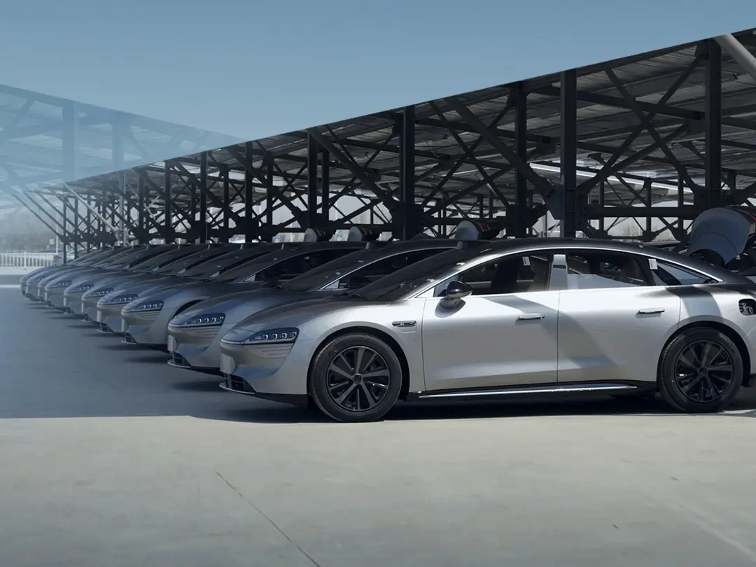 Luxeed S7 Expects 4,500 Deliveries in April