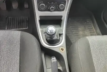 2012 Peugeot 307 1.6L 106HP L4 5MT,autocango,china used car exporter,china ev exporter,chinese used car exporter,chinese used ev exporter