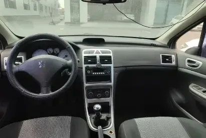 2012 Peugeot 307 1.6L 106HP L4 5MT,autocango,china used car exporter,china ev exporter,chinese used car exporter,chinese used ev exporter