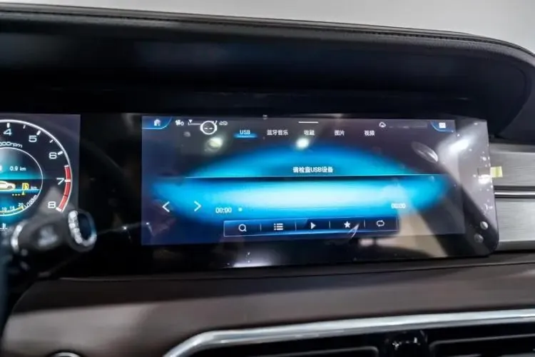 2023 Jetour X90 Plus 1.6T 197HP L4 7DCT,autocango,china used car exporter,china ev exporter,chinese used car exporter,chinese used ev exporter