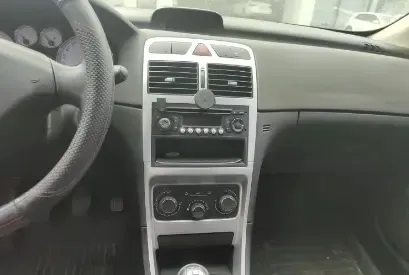 2012 Peugeot 307 1.6L 106HP L4 5MT,autocango,china used car exporter,china ev exporter,chinese used car exporter,chinese used ev exporter