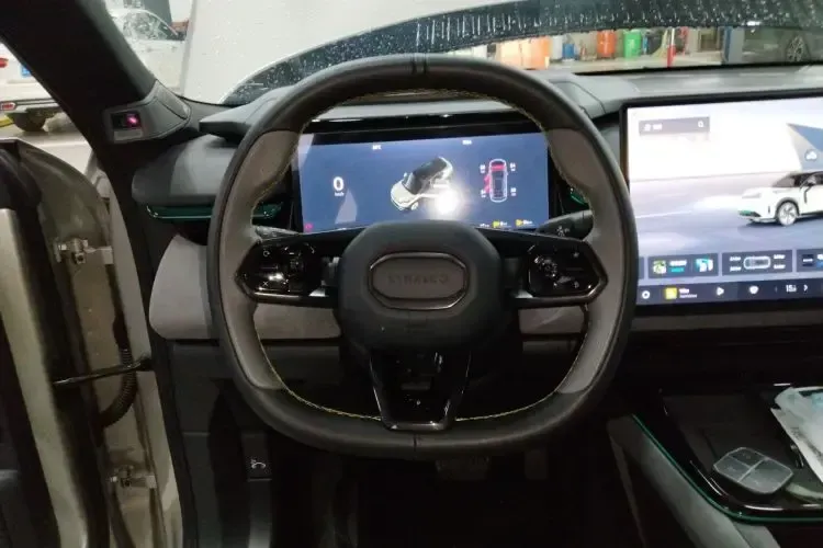 2023 LYNK&CO 08 New Energy 1.5T 163HP L4 3DHT PHEV 21.2KWH,autocango,china used car exporter,china ev exporter,chinese used car exporter,chinese used ev exporter