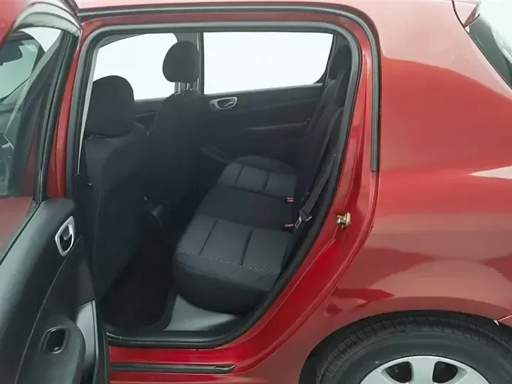 2012 Peugeot 307 1.6L 106HP L4 5MT,autocango,china used car exporter,china ev exporter,chinese used car exporter,chinese used ev exporter