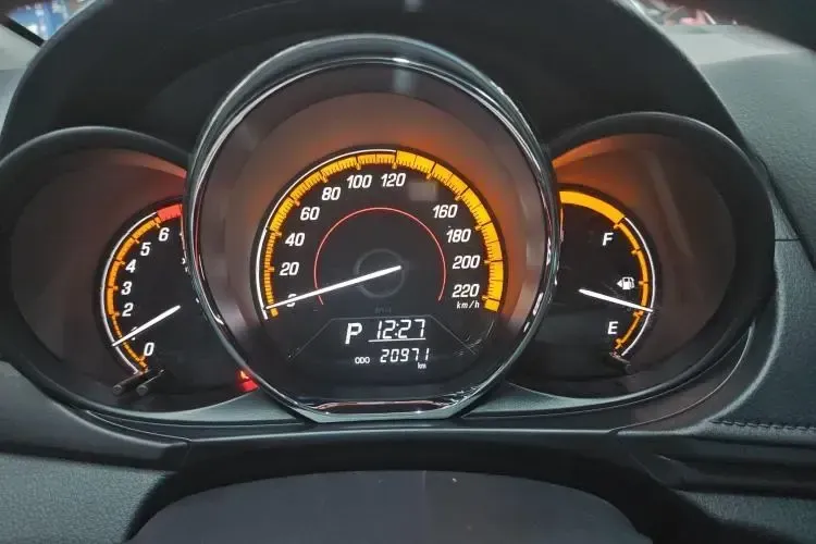 2022 Toyota Yaris L 1.5L 112HP L4 CVT,autocango,china used car exporter,china ev exporter,chinese used car exporter,chinese used ev exporter