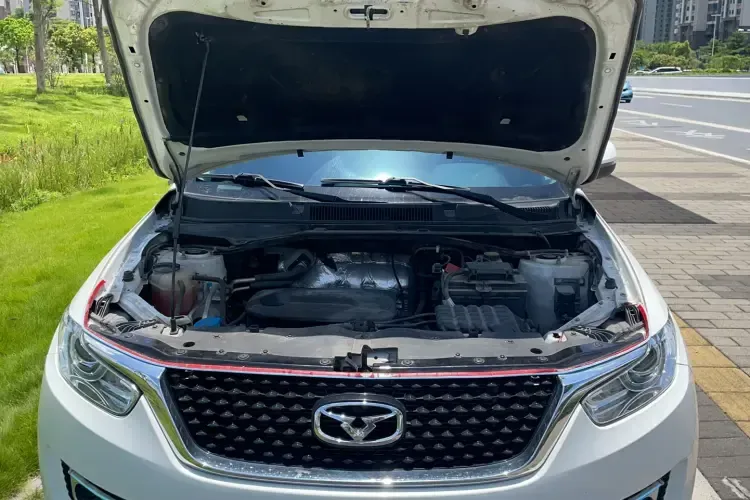 2019 KaiYi X3 1.5L 116HP L4 5MT,autocango,china used car exporter,china ev exporter,chinese used car exporter,chinese used ev exporter