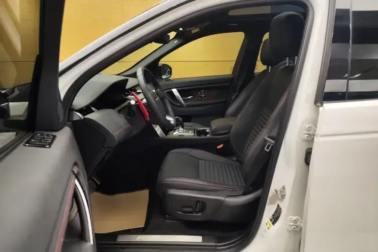 2020 Land Rover Discovery Sport 2.0T 249HP L4 9AT,autocango,china used car exporter,china ev exporter,chinese used car exporter,chinese used ev exporter