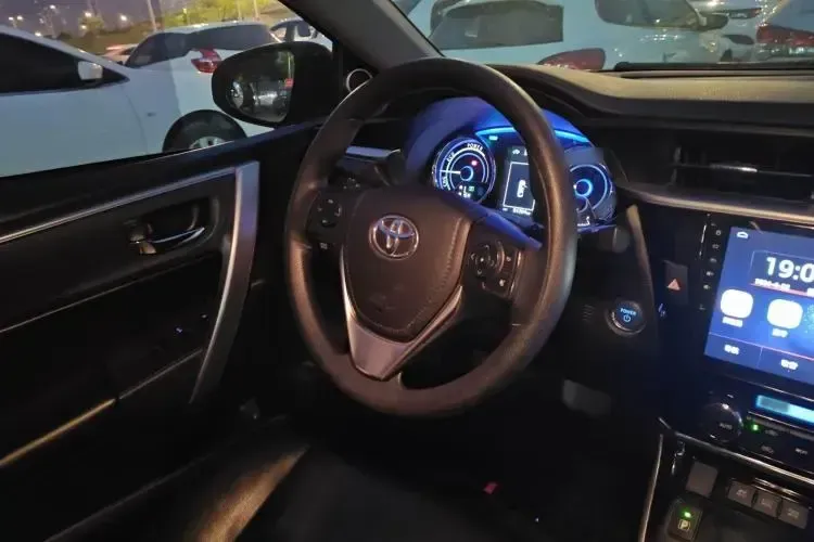 2016 Toyota Corolla 1.8L 99HP L4 E-CVT Hybrid,autocango,china used car exporter,china ev exporter,chinese used car exporter,chinese used ev exporter