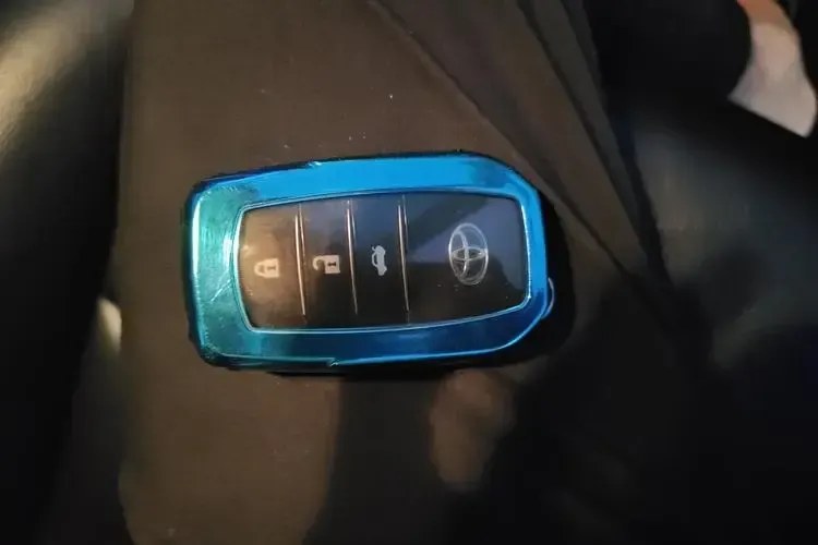 2016 Toyota Corolla 1.8L 99HP L4 E-CVT Hybrid,autocango,china used car exporter,china ev exporter,chinese used car exporter,chinese used ev exporter