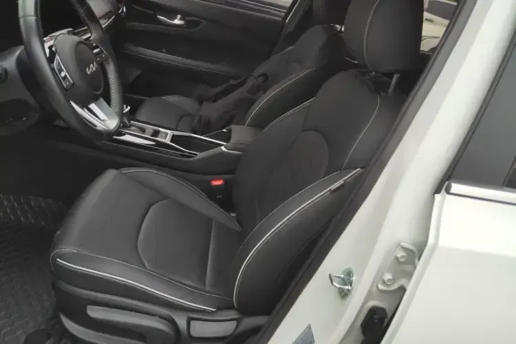 2023 Kia K3 1.5L 115HP L4 CVT,autocango,china used car exporter,china ev exporter,chinese used car exporter,chinese used ev exporter