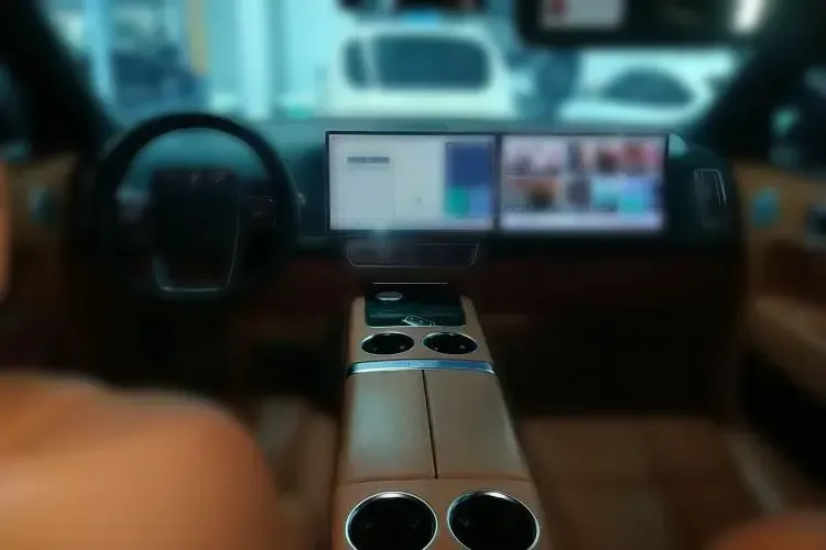 2023 Li L8 Range Extended 154HP REEV 40.9KWH,autocango,china used car exporter,china ev exporter,chinese used car exporter,chinese used ev exporter