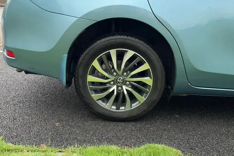 2016 Toyota Corolla 1.8L 99HP L4 E-CVT Hybrid,autocango,china used car exporter,china ev exporter,chinese used car exporter,chinese used ev exporter