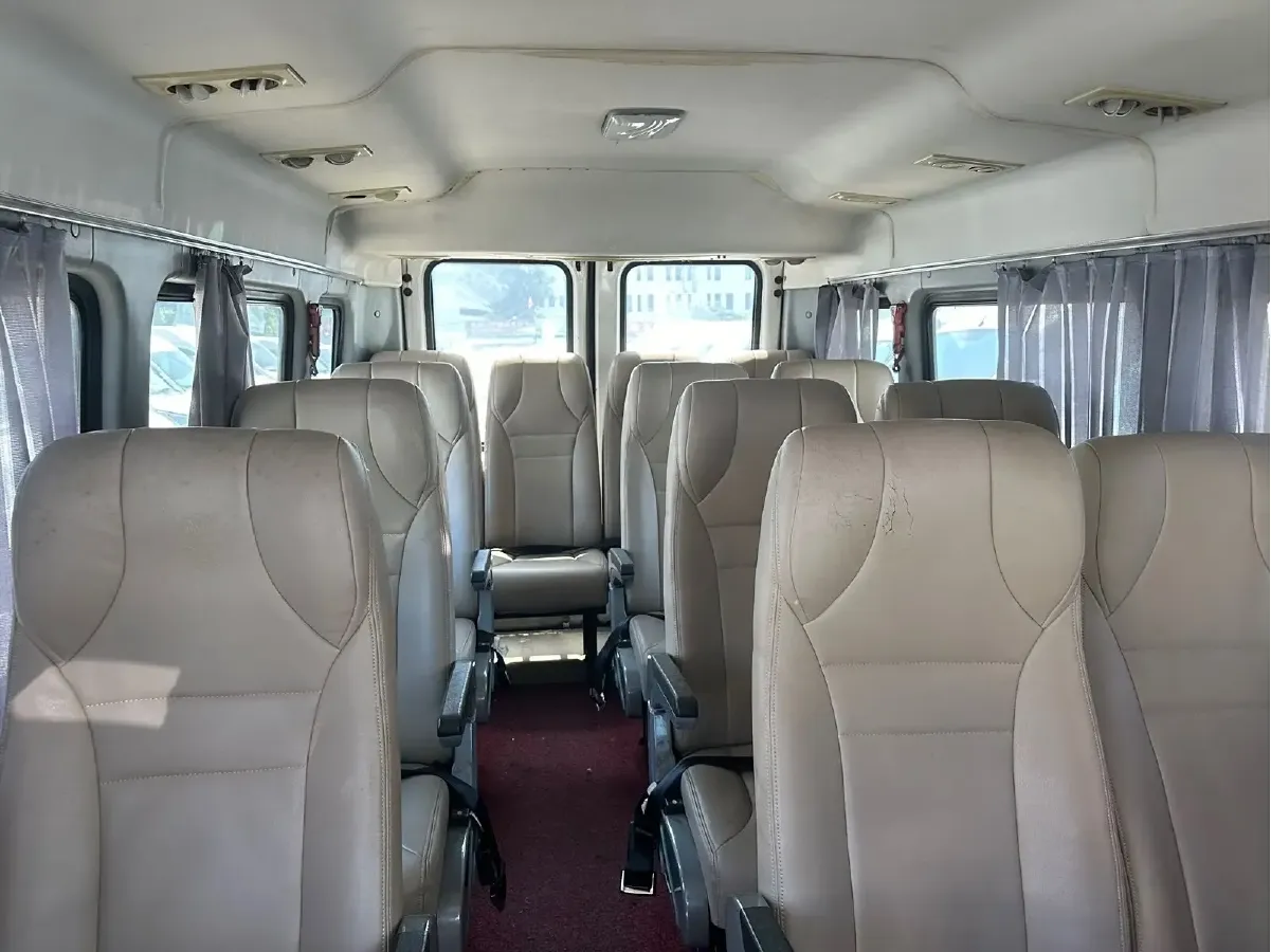 2014 Iveco BaoDi 3.0T 146HP L4 6MT,autocango,china used car exporter,china ev exporter,chinese used car exporter,chinese used ev exporter