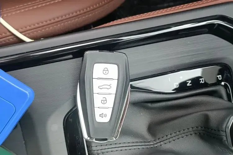 2021 Geely Vision X6 1.4T 141HP L4 6AT,autocango,china used car exporter,china ev exporter,chinese used car exporter,chinese used ev exporter