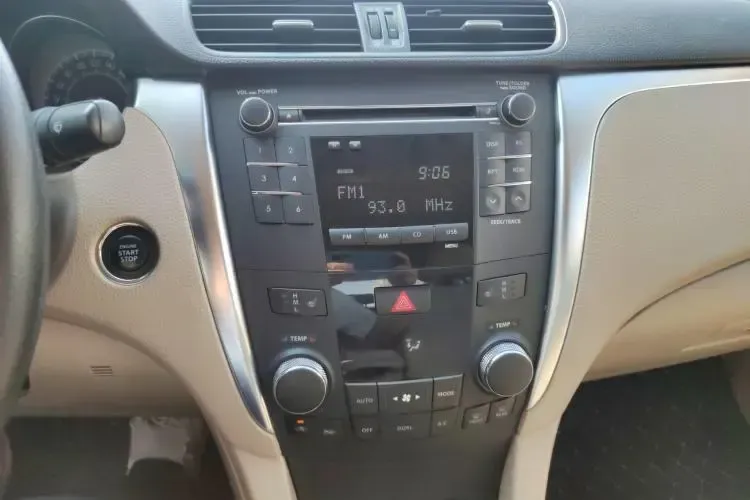 2011 Suzuki Kizashi 2.4L 178HP L4 CVT,autocango,china used car exporter,china ev exporter,chinese used car exporter,chinese used ev exporter