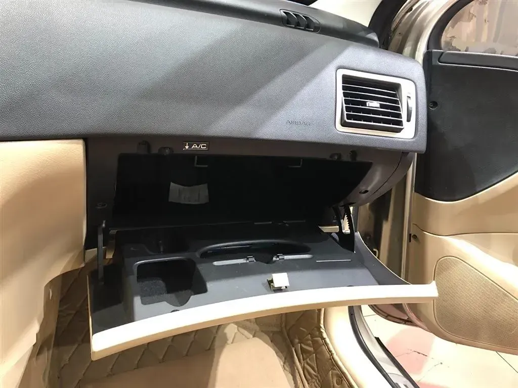 2007 Peugeot 307 1.6L 106HP L4 4AT,autocango,china used car exporter,china ev exporter,chinese used car exporter,chinese used ev exporter