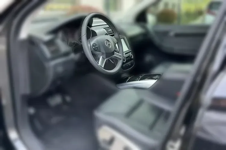 2017 Mercedes-Benz R Class 3.0T 272HP V6 7AT,autocango,china used car exporter,china ev exporter,chinese used car exporter,chinese used ev exporter