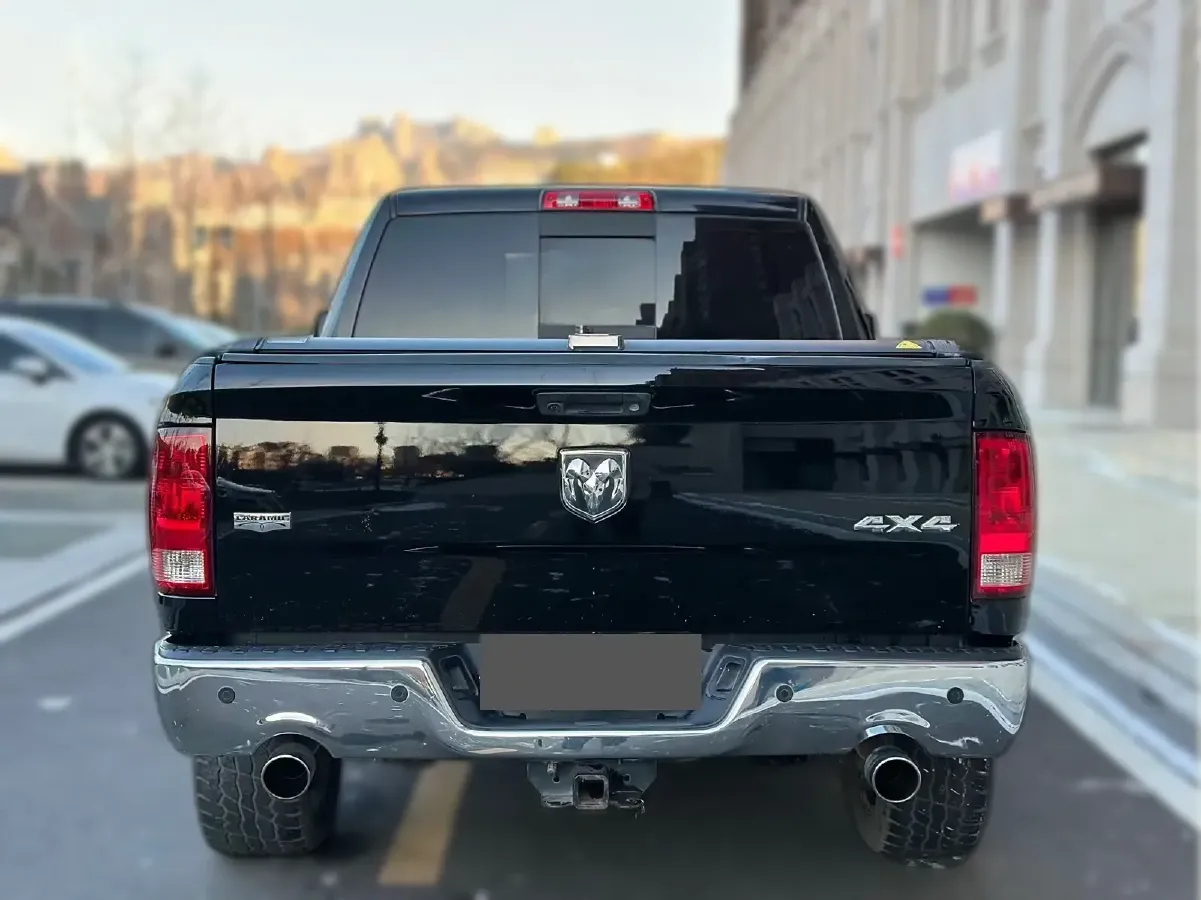 2011 RAM Trucks 5.7L 395HP V8 5AT,autocango,china used car exporter,china ev exporter,chinese used car exporter,chinese used ev exporter