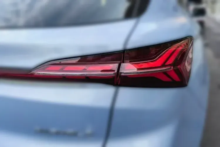 2021 Rising Auto MARVEL R 2AT BEV 69.9KWH,autocango,china used car exporter,china ev exporter,chinese used car exporter,chinese used ev exporter