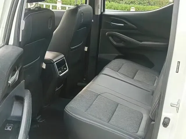 2020 ChangAn Kaicene KaiCheng F70 2.5T 150HP L4 6MT,autocango,china used car exporter,china ev exporter,chinese used car exporter,chinese used ev exporter