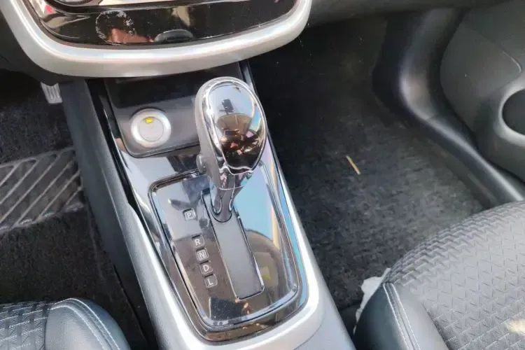 2016 Nissan Tiida 1.6L 126HP L4 CVT,autocango,china used car exporter,china ev exporter,chinese used car exporter,chinese used ev exporter