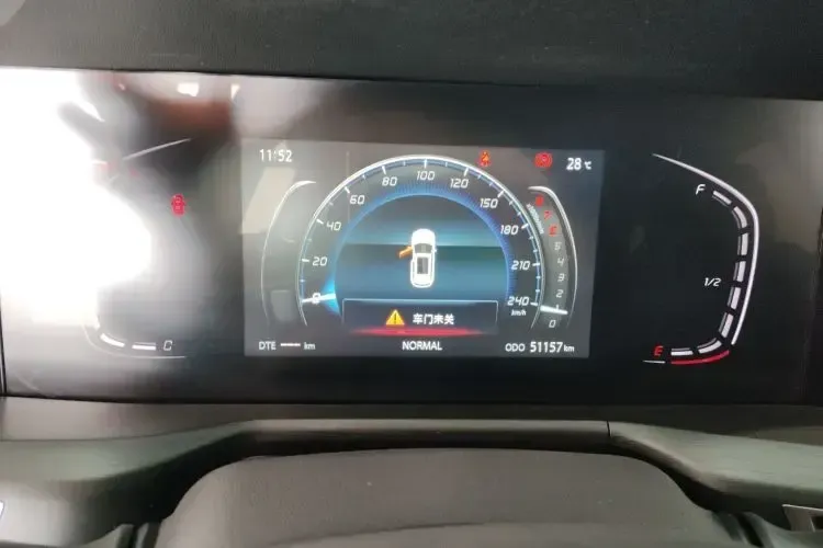 2021 ChangAn CS75 Plus 1.5T 178HP L4 6MT,autocango,china used car exporter,china ev exporter,chinese used car exporter,chinese used ev exporter