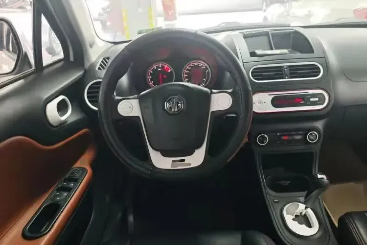 2015 MG 3SW 1.5L 109HP L4 5AMT,autocango,china used car exporter,china ev exporter,chinese used car exporter,chinese used ev exporter