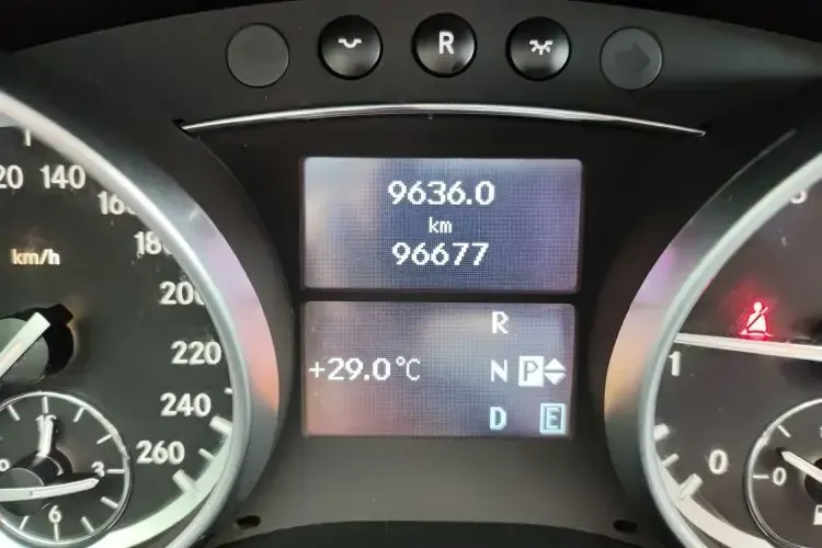 2017 Mercedes-Benz R Class 3.0T 272HP V6 7AT,autocango,china used car exporter,china ev exporter,chinese used car exporter,chinese used ev exporter