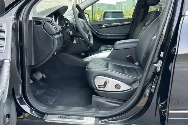 2017 Mercedes-Benz R Class 3.0T 272HP V6 7AT,autocango,china used car exporter,china ev exporter,chinese used car exporter,chinese used ev exporter