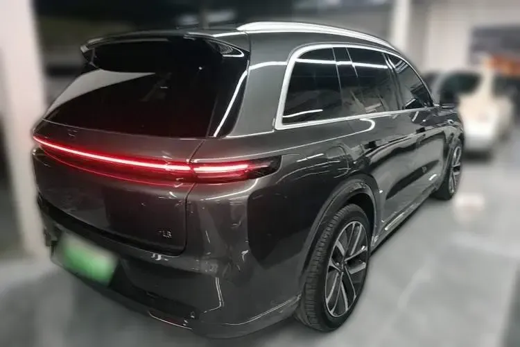 2023 Li L8 Range Extended 154HP REEV 40.9KWH,autocango,china used car exporter,china ev exporter,chinese used car exporter,chinese used ev exporter