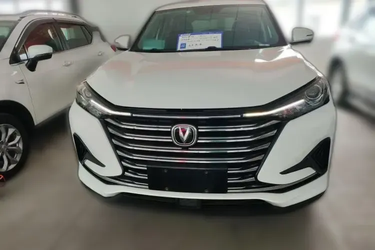 2021 ChangAn CS75 Plus 1.5T 178HP L4 6MT,autocango,china used car exporter,china ev exporter,chinese used car exporter,chinese used ev exporter
