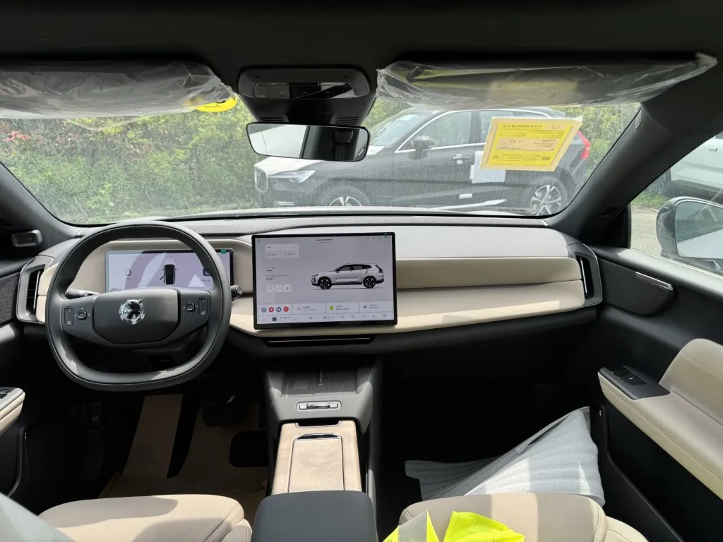 Volvo XC70 PHEV 2026 for Global Export – Unbeatable Price & 200km EV Range,autocango,china used car exporter,china ev exporter,chinese used car exporter,chinese used ev exporter