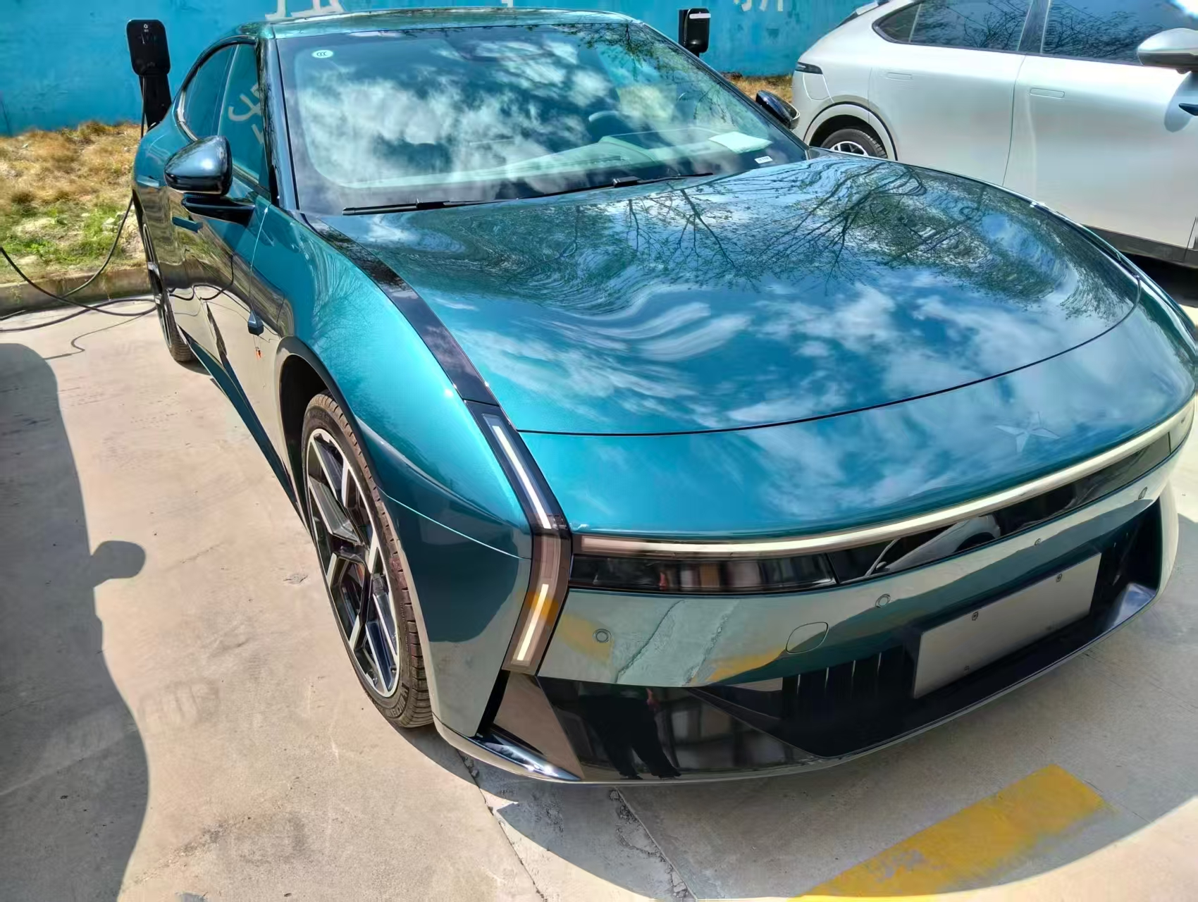 Xpeng Motors! AUTOCANGO is the leader in the export of China's emerging new energy vehicle brands. 2