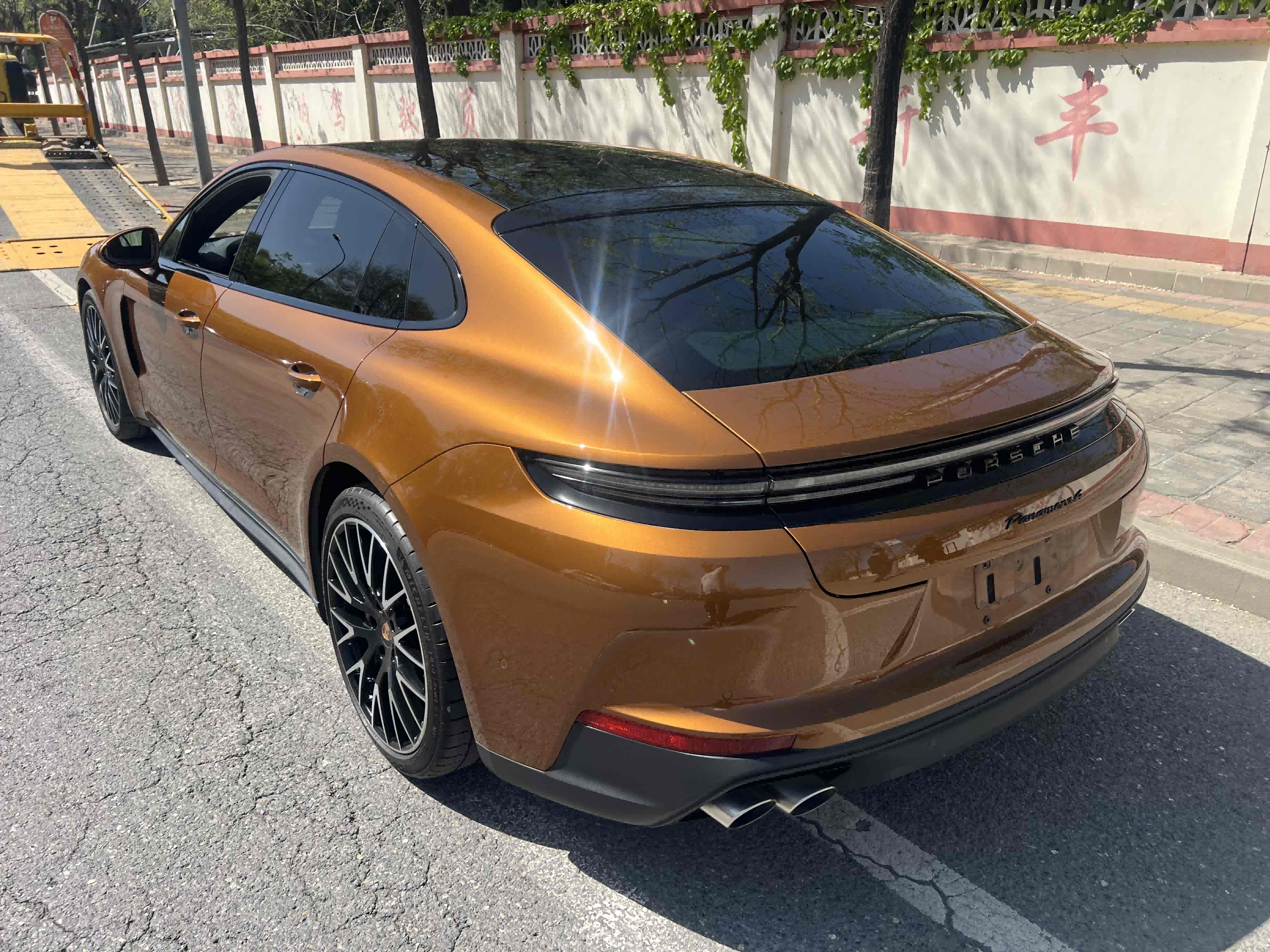 Porsche Panamera! This classic luxury sedan is escorted to the port by AUTOCANGO. 3