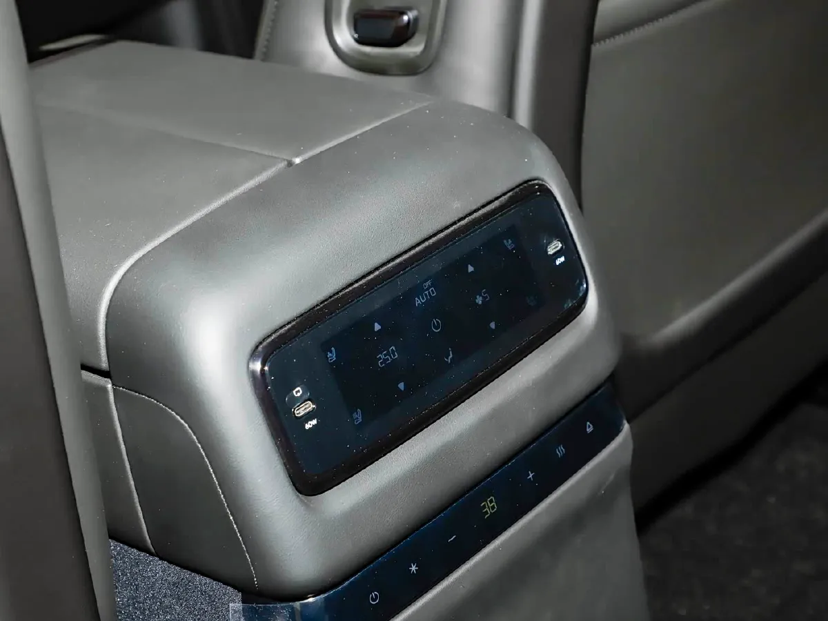 2026 ROXROX ADAMAS REEV 150HP REEV,autocango,china used car exporter,china ev exporter,chinese used car exporter,chinese used ev exporter