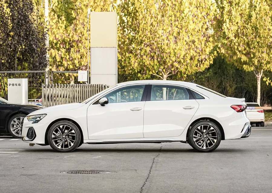 2026 Audi A3 1.5T 160HP L4 7DCT,autocango,china used car exporter,china ev exporter,chinese used car exporter,chinese used ev exporter