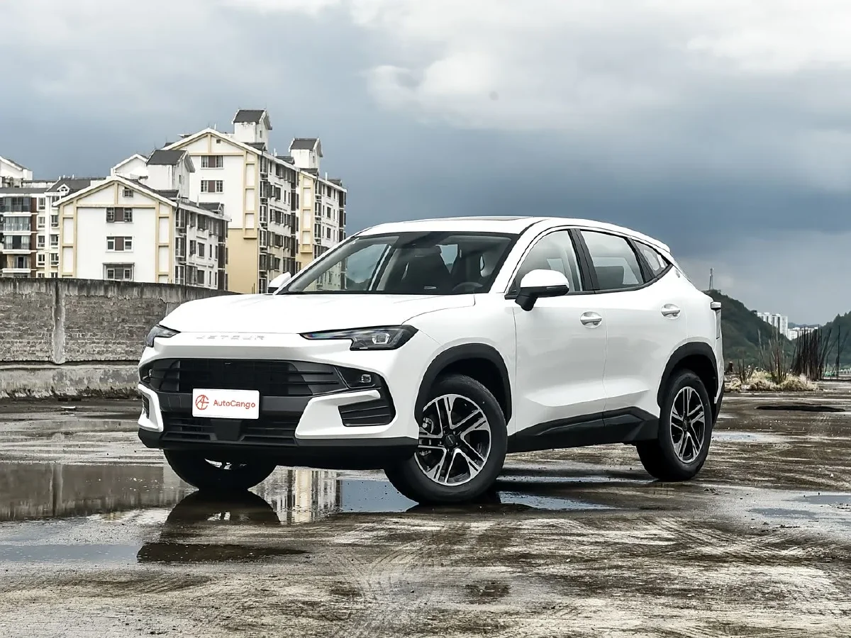 2025 Jetour DASHING 1.5T 184HP L4 7DCT - 1