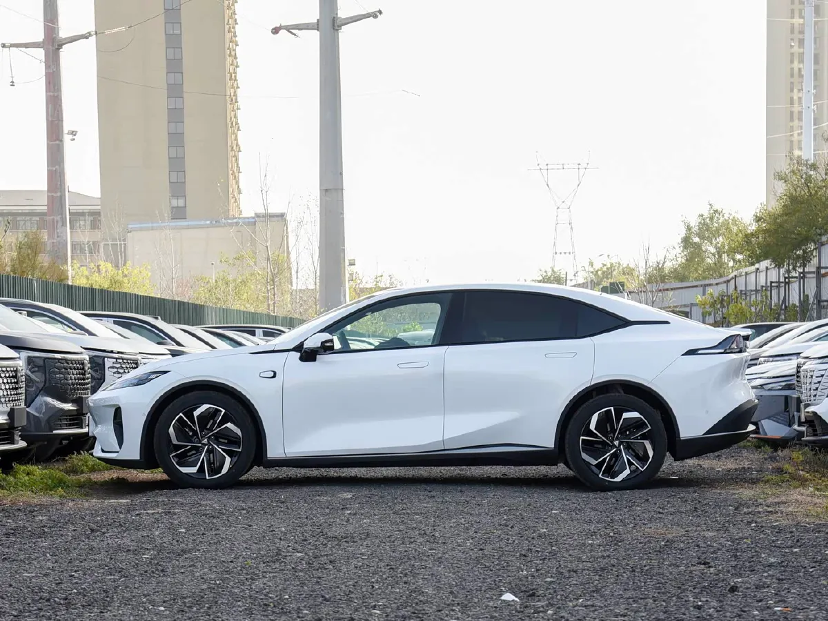 2026 Deepal L07 BEV,autocango,china used car exporter,china ev exporter,chinese used car exporter,chinese used ev exporter
