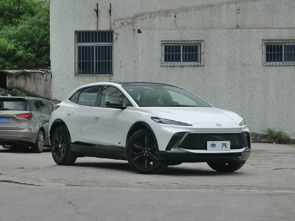 2023 Buick E4 BEV 65KWH - 1