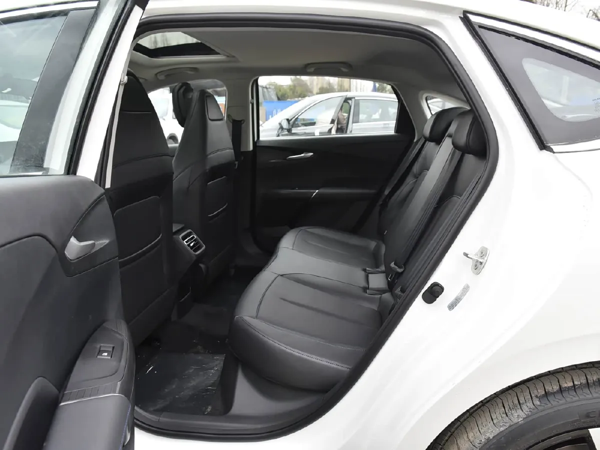 2025 ChangAn Eado 1.5T 192HP L4 7DCT,autocango,china used car exporter,china ev exporter,chinese used car exporter,chinese used ev exporter