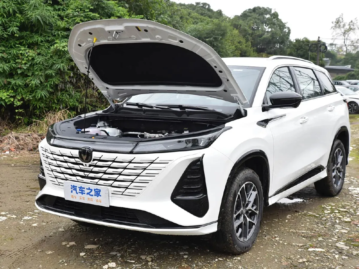 2026 ChangAn CS75 Plus 1.5T 192HP L4 8AT,autocango,china used car exporter,china ev exporter,chinese used car exporter,chinese used ev exporter