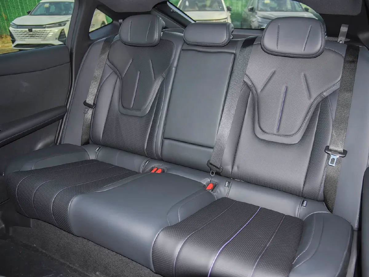 2026 Deepal L07 BEV,autocango,china used car exporter,china ev exporter,chinese used car exporter,chinese used ev exporter