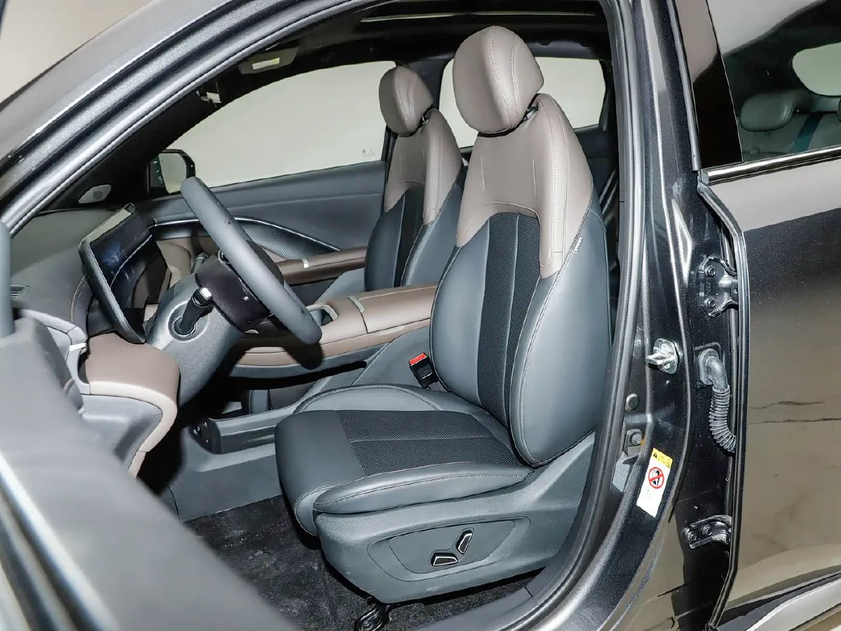 2026 ChangAn CS55PLUS PHEV 1.5L 98HP L4 E-CVT PHEV,autocango,china used car exporter,china ev exporter,chinese used car exporter,chinese used ev exporter