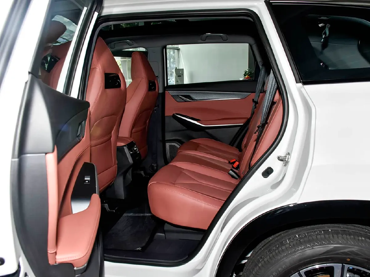 2025 ChangAn CS75 Plus 1.5T 188HP L4 8AT,autocango,china used car exporter,china ev exporter,chinese used car exporter,chinese used ev exporter