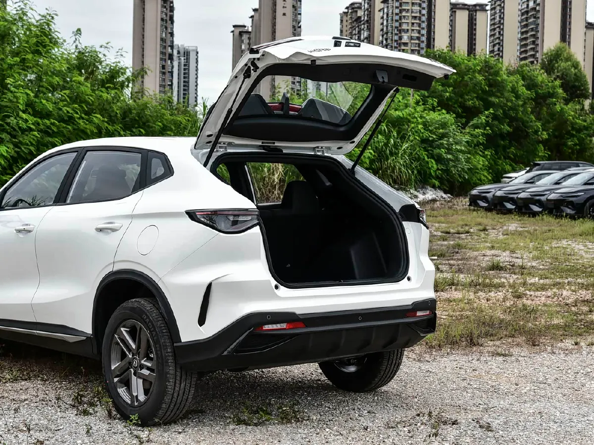 2026 ChangAn X5 PLUS 1.5T 192HP L4 7DCT,autocango,china used car exporter,china ev exporter,chinese used car exporter,chinese used ev exporter