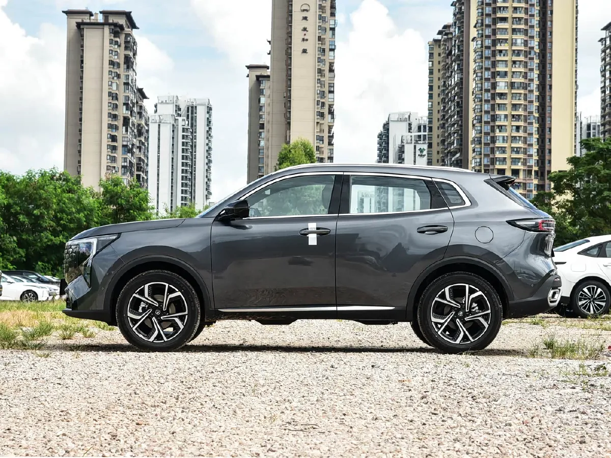 2026 ChangAn CS55 Plus 1.5T 192HP L4 7DCT,autocango,china used car exporter,china ev exporter,chinese used car exporter,chinese used ev exporter