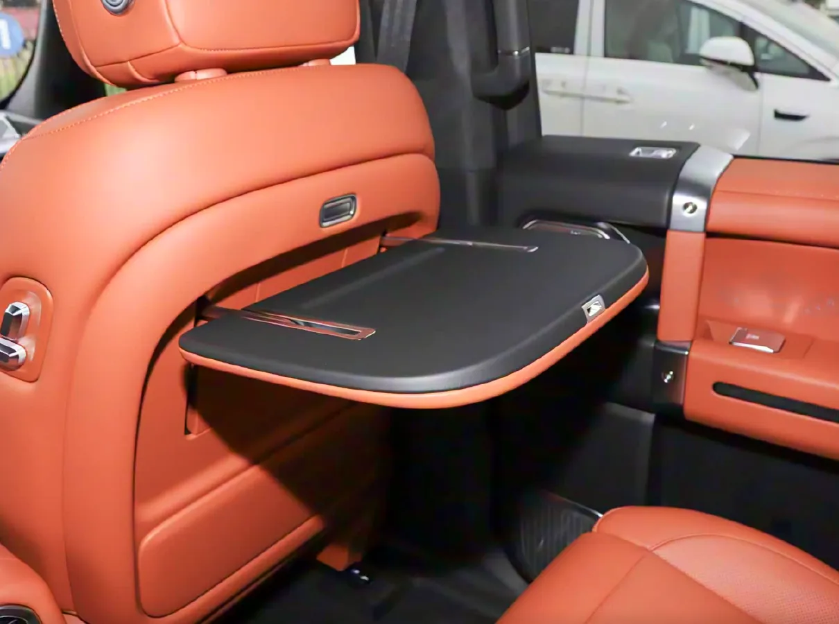 2025 Jetour Zongheng G700 2.0T 211HP L4 2DHT PHEV,autocango,china used car exporter,china ev exporter,chinese used car exporter,chinese used ev exporter