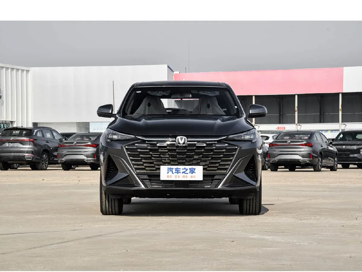 2026 ChangAn X5 PLUS 1.5T 192HP L4 7DCT,autocango,china used car exporter,china ev exporter,chinese used car exporter,chinese used ev exporter