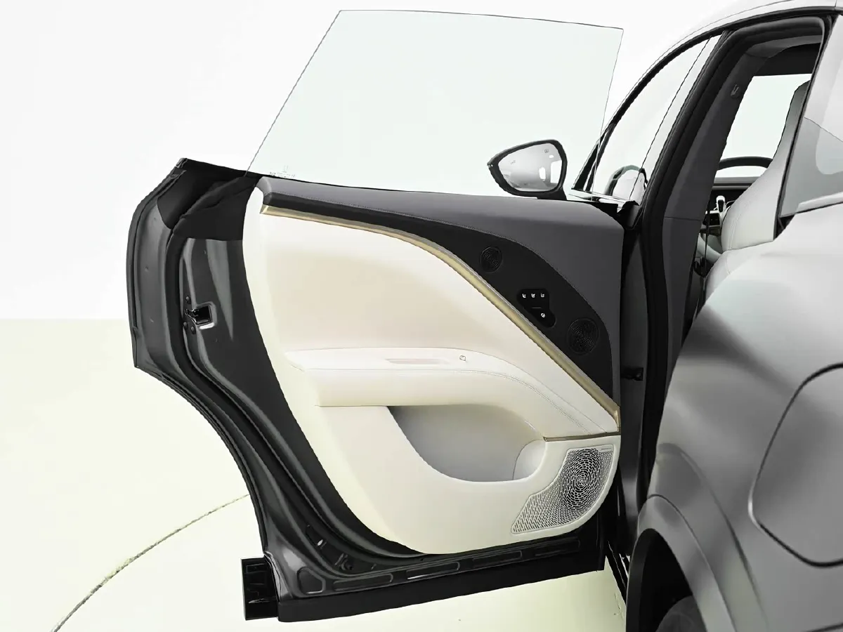 2025 Avatr 11 BEV,autocango,china used car exporter,china ev exporter,chinese used car exporter,chinese used ev exporter