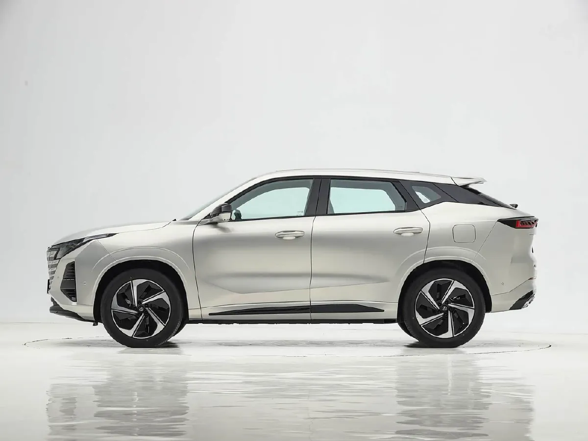 2026 ChangAn UNI-Z 1.5L 98HP L4 E-CVT PHEV,autocango,china used car exporter,china ev exporter,chinese used car exporter,chinese used ev exporter