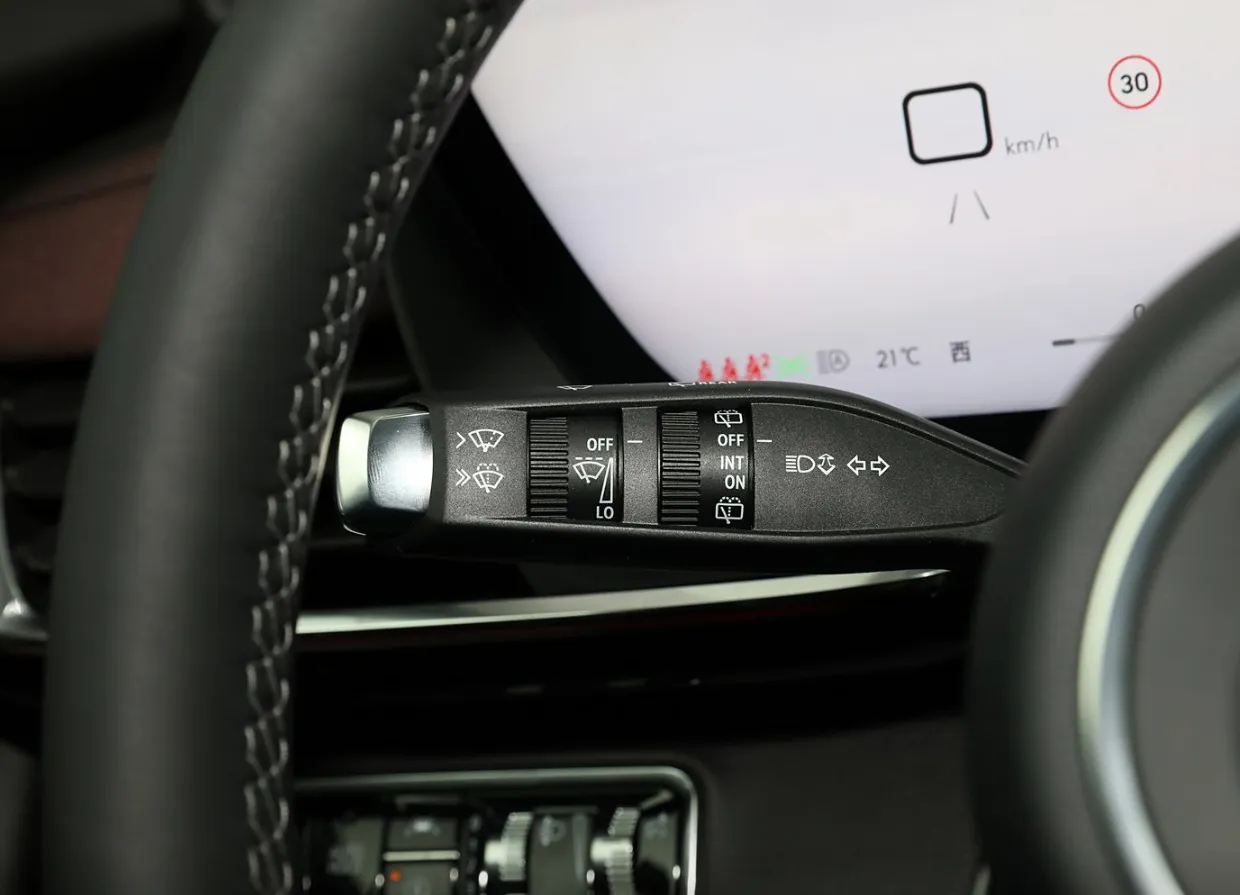 2026 Buick EnvisionPlus 2.0T 237HP L4 9AT,autocango,china used car exporter,china ev exporter,chinese used car exporter,chinese used ev exporter